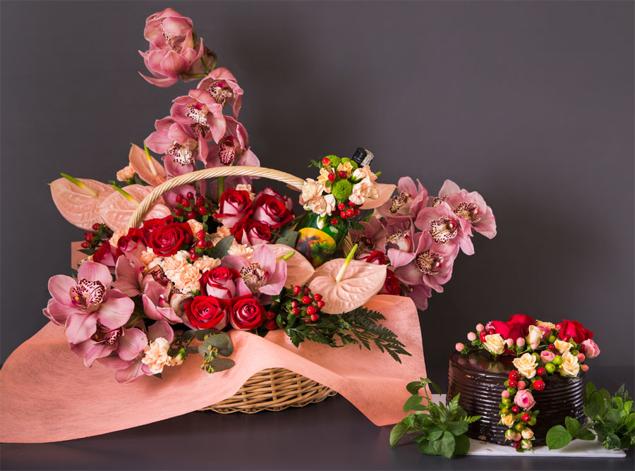 Basket Full Of Love, With Chocolate Cake