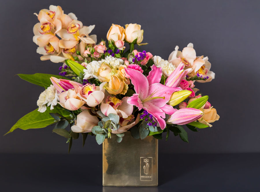 Fresh flowers near me arranged by Flowerbox for gifting and décor